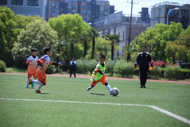 太阳险胜国王帮湖人稳住第8 国王跌至西部第九